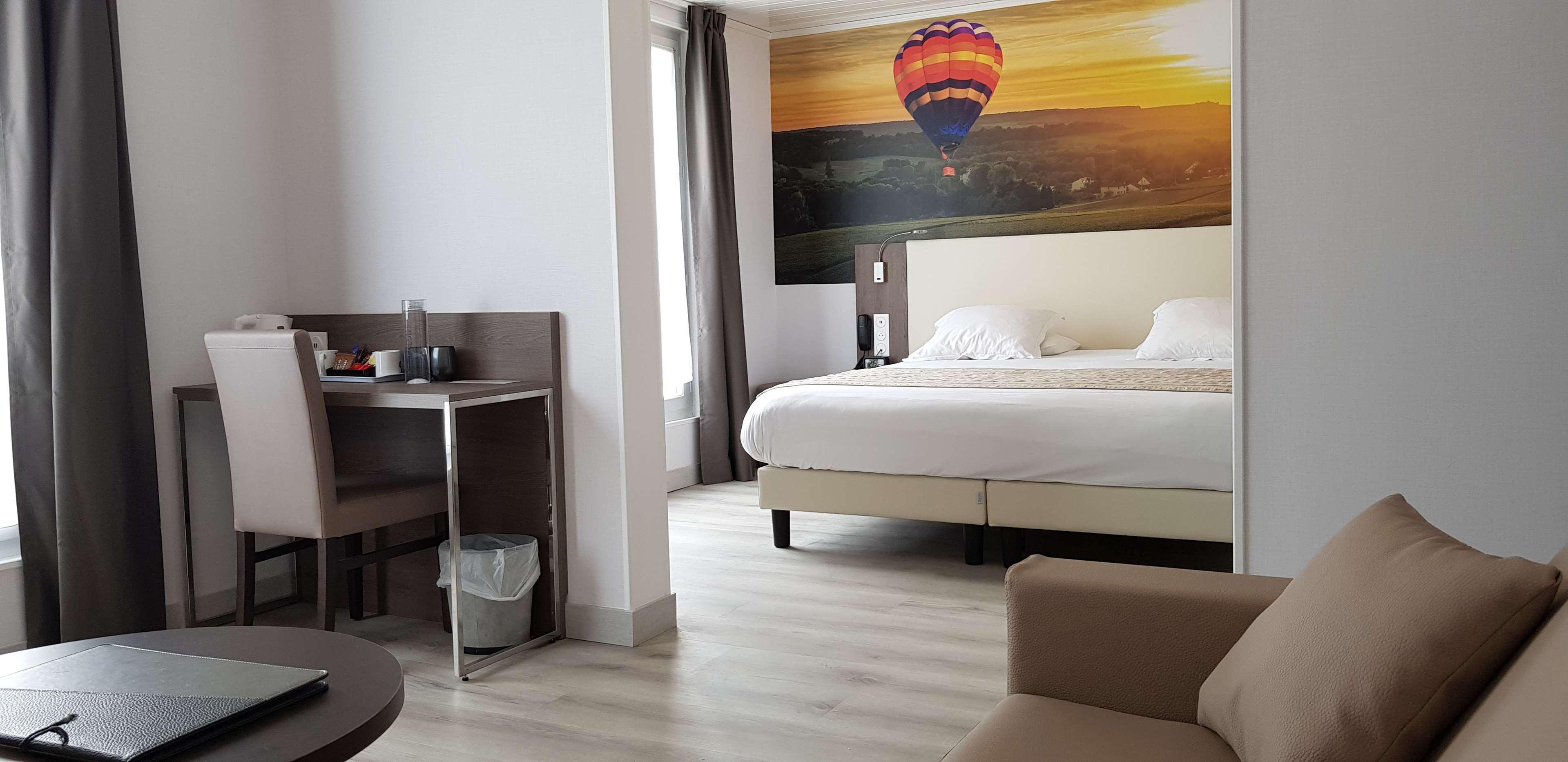 Best Western Hotel Ile de France Château-Thierry Buitenkant foto
