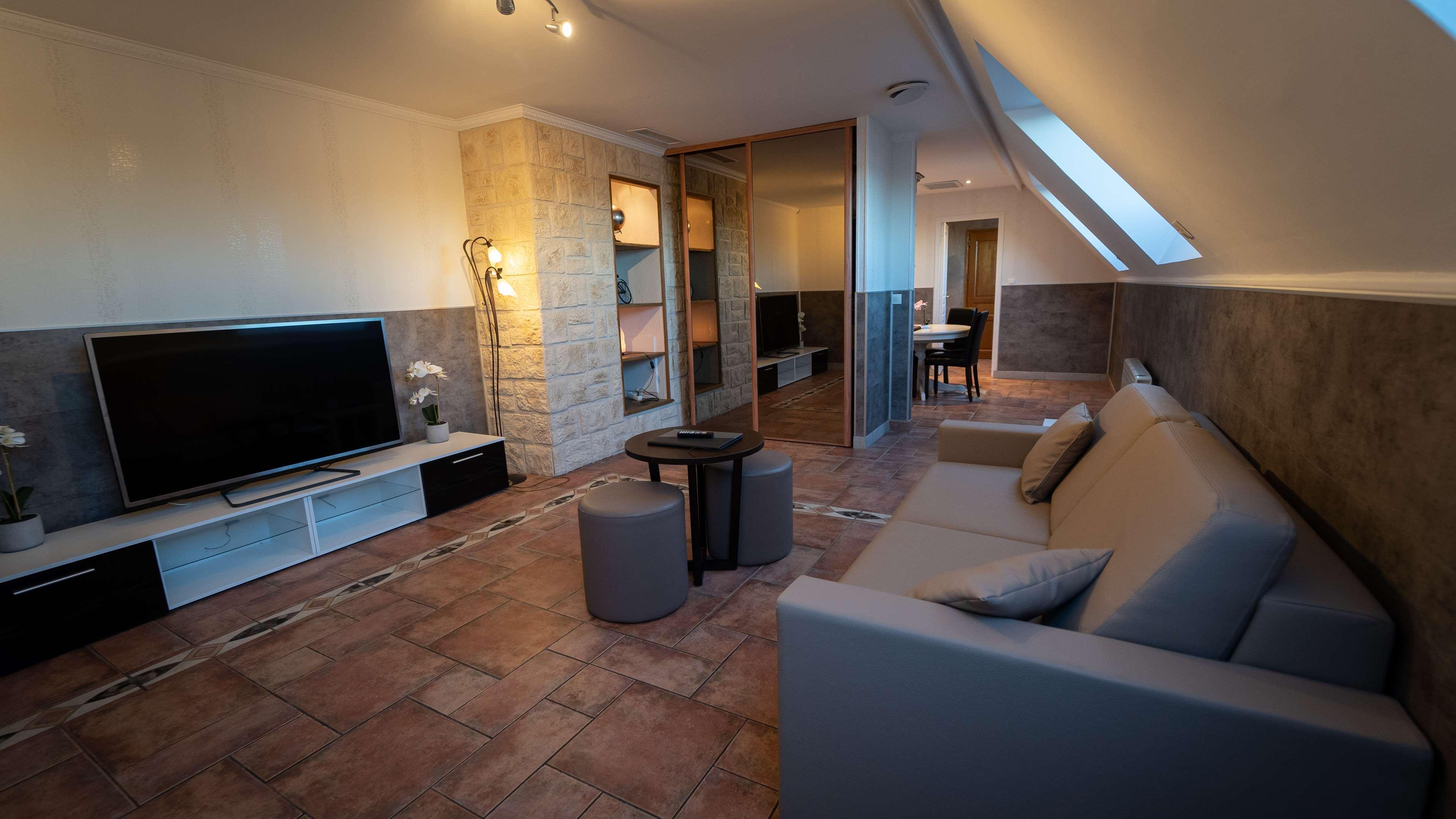 Best Western Hotel Ile de France Château-Thierry Buitenkant foto